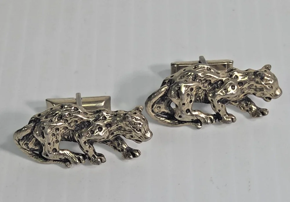 Vintage Signed SWANK Goldtone Leopard Cufflinks 1.5